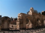 2007_04_16_001_provence_arles_theatre