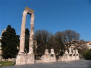 2007_04_16_003_provence_arles_theatre