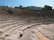 2007_04_16_005_provence_arles_theatre