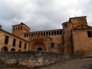 2007_08_13_012_espagne_santillana_del_mar_collegiale