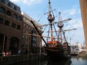 2008_04_22_055_londres_golden_hinde