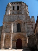 2008_08_27_033_vac_puy_aix_eglise_de_corme_royal