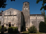 2008_08_27_048_vac_puy_aix_eglise_de_thaims