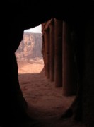 2008_10_28_111_jordanie_petra_tombe_de_l_urne