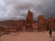 2008_10_28_212_jordanie_petra_rue_a_colonnade