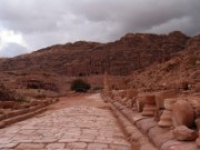 2008_10_28_215_jordanie_petra_rue_a_colonnade