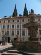 2009_04_20_011_prague_chateau_2e_cour