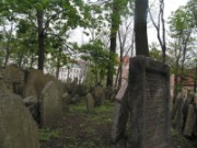 2009_04_23_021_prague_vieux_cimetiere_juif