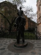 2009_04_23_046_prague_monument_franz_kafka