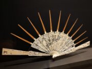 2022_05_12_018_expo_louvre_venus_d_ailleurs_eventail_louis_xvi_retablissant_le_parlement_1775