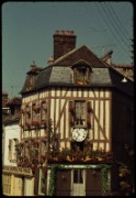 1965_08_raymond_k12_joigny_vieille_maison