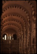 1965_08_raymond_l21_vezelay_la_basilique